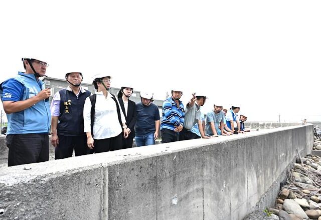 台灣新聞通訊社-巴威颱風逼近！彰化嚴陣以待 王惠美視察抽水站