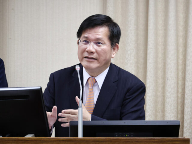 台灣新聞通訊社-早安快評》林佳龍的台灣郎自大（張鈞凱）