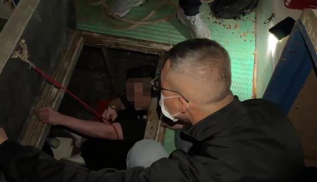 台灣新聞通訊社-金門破獲人蛇偷渡集團 潮牌大亨「坐桶子」藏密艙遭逮