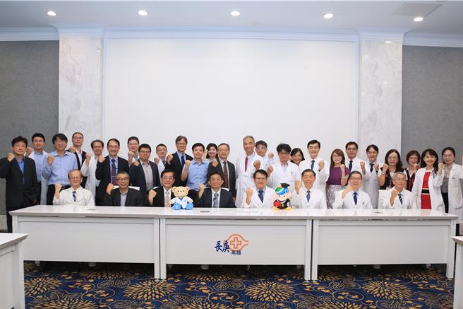 台灣新聞通訊社-縮短實驗室到病床距離!中山大學攜手高雄長庚 AI智慧醫療再升級