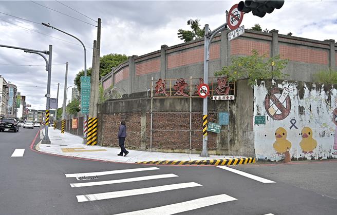 台灣新聞通訊社-海軍官校北側增250公尺人行道 海總就醫、世運受惠