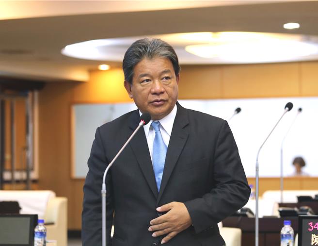 台灣新聞通訊社-官司未了又爆財務黑洞?前台南議長郭信良涉侵占公益款千萬遭聲押