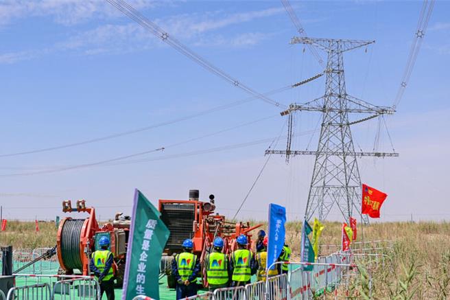 台灣新聞通訊社-全球最大供電體系 陸破10兆度「用好電」 城鄉停電邁入分鐘級