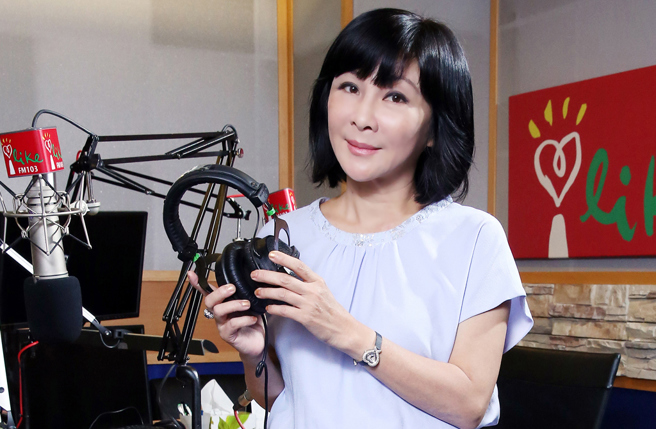 台灣新聞通訊社-吳淡如追完《鐵拳》嘆家長最難應付！遲到搬議員、誣告老師貪汙