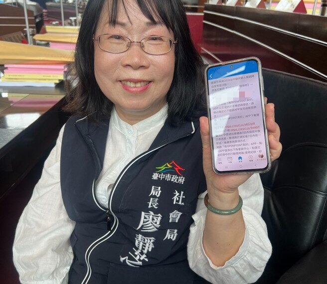 台灣新聞通訊社-台中鍋烤節全民瘋投票　社會局長成忠實粉幸運中獎