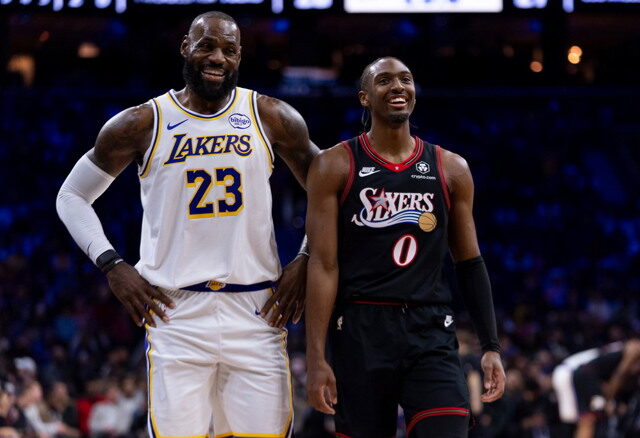 台灣新聞通訊社-NBA》超級豪華先發有望？七六人正積極說服詹姆斯加盟