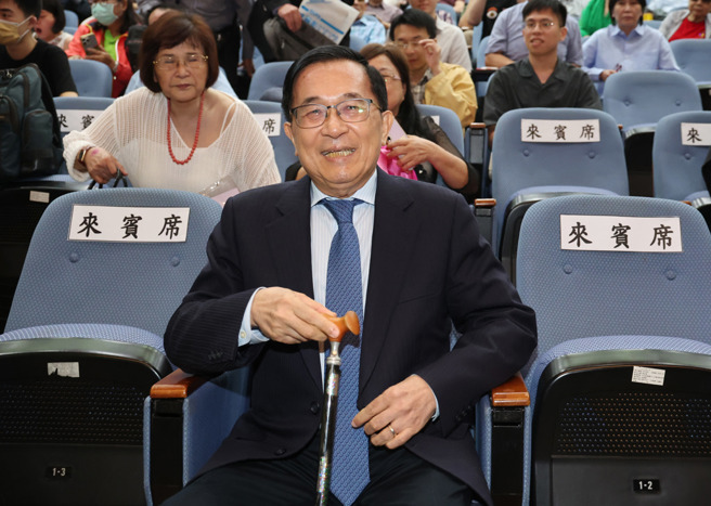 台灣新聞通訊社-阿扁突問賴清德特赦還算數嗎? 醫預言可期待:有2大關鍵前提