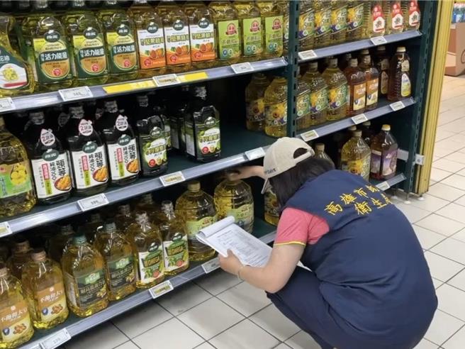 台灣新聞通訊社-中聯油脂風暴延燒! 高市火速出手 92家賣場商品急下架