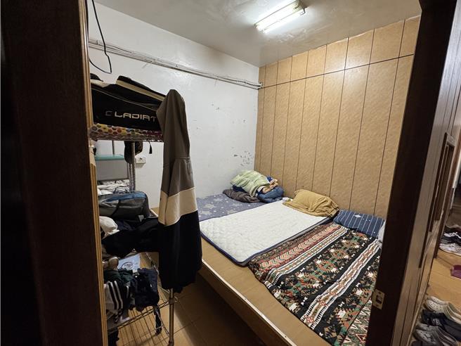 台灣新聞通訊社-恆春國中棒球隊住「危樓級」外租屋 逃生出口被封死 房東還漲租
