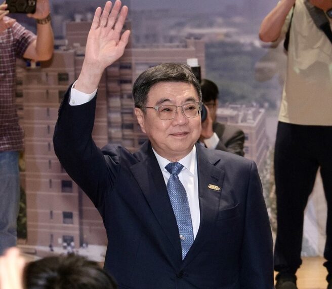 台灣新聞通訊社-毒油案延燒 卓榮泰同框這2官員 媒體人看傻