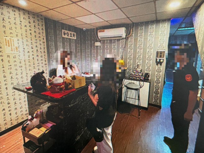 台灣新聞通訊社-觀光簽證來台賣淫！基隆養生館暗藏春色 泰女及負責人遭送辦