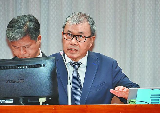 台灣新聞通訊社-怎麼看鄭英耀疑請假輔選？最新2萬人網路投票一面倒