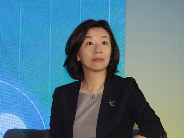 台灣新聞通訊社-林靜儀「男人沒保險套就別跟他上床」惹議  他嘆：多次風波 仍坐穩官位