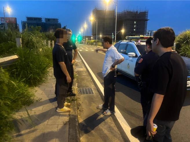台灣新聞通訊社-現代版阿里巴巴大盜栽了 偷航空城安置街廓電線海撈80萬