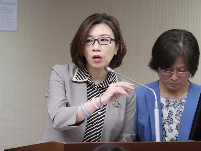 台灣新聞通訊社-避孕藥風波林靜儀再嗆15字 女綠粉也不挺灌爆臉書:虧你同樣是女生