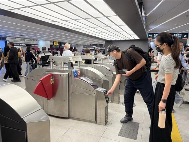 台灣新聞通訊社-北捷開放信用卡進站「身高配置」引關注 設計考量曝光