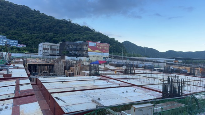 台灣新聞通訊社-蘇澳煙波飯店工地奪命！移工疑躲臨檢溺斃蓄水池 同鄉一哄而散