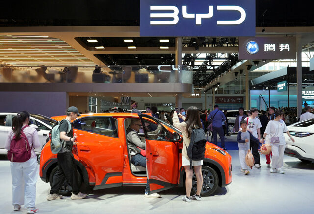 台灣新聞通訊社-買電動車如同追新手機！ 陸35歲以下成購車主力 報告揭更新週期加速原因