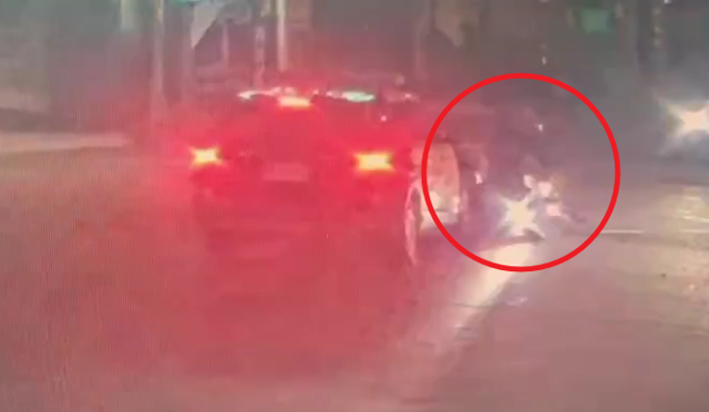 台灣新聞通訊社-警恍神撞倒停等機車  員警理虧當場和解