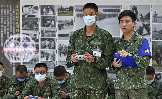 台灣新聞通訊社-三軍官校入伍生首納無人機訓練 16小時課程、實操滿70分才合格