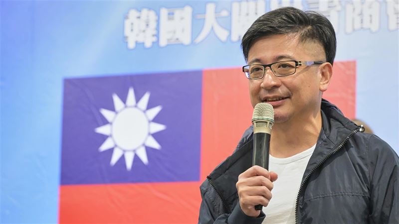 台灣新聞通訊社-謝典霖遭爆議會辦桌「替姑姑助選」 吳音寧轟公器私用:恐涉《選罷法》