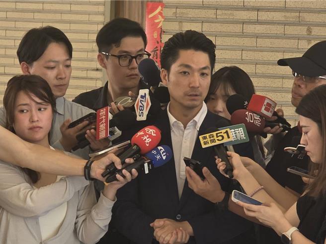 台灣新聞通訊社-遭黃偉哲批「科技佛地魔」播深偽音檔反擊 蔣萬安回應了