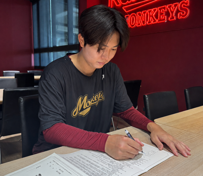 台灣新聞通訊社-中職》曾拿下日本一！ 京山將彌以育成投手加盟樂天桃猿