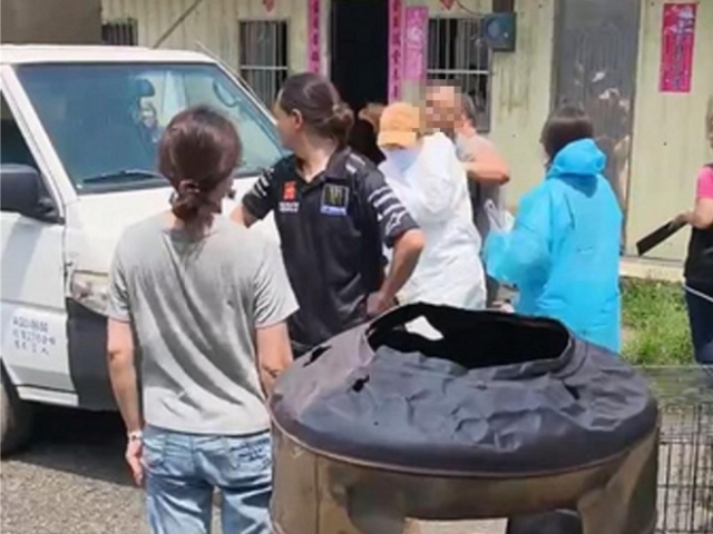 台灣新聞通訊社-「環境太差」15隻愛犬遭沒入爆衝突！ 男子怒毆動保女下場曝