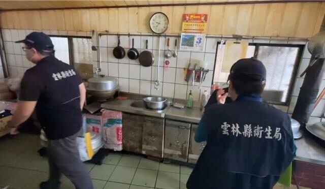 台灣新聞通訊社-外帶米粉有完整蟑螂？ 業者哽咽喊話：給我們一次機會