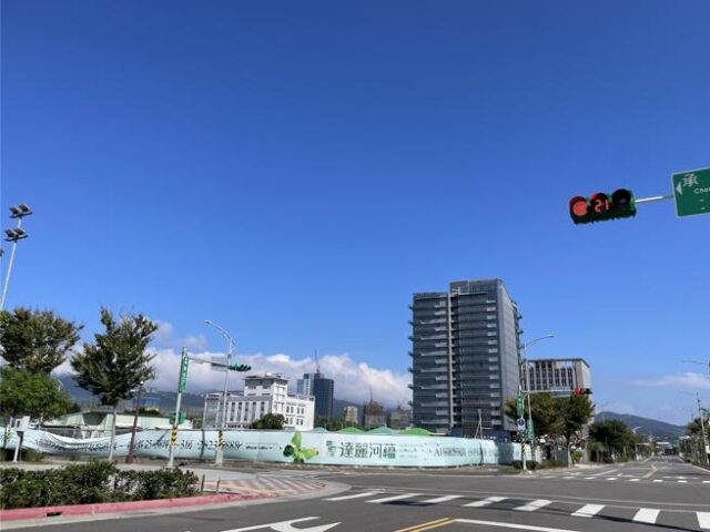 台灣新聞通訊社-台北房市轉折來了？預售屋終結連四黑、每坪衝130萬元 後市緊盯2大關鍵