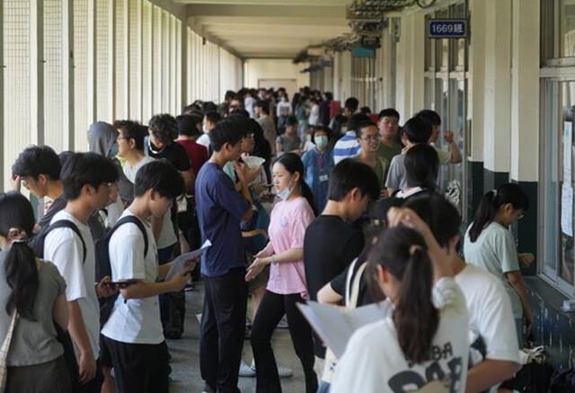 台灣新聞通訊社-智慧眼鏡帶進考場就0分 大考中心加重罰則