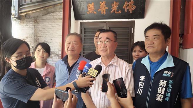 台灣新聞通訊社-蔣萬安當眾點名萬大線幕後功臣 李四川:當選一定完成二期工程