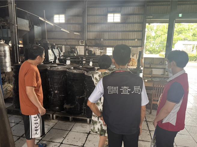 台灣新聞通訊社-台南問題苦茶油源頭有嘉義市 地檢署火速分案 突擊查扣封存