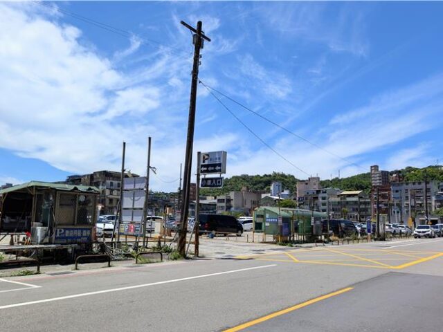 台灣新聞通訊社-基隆最大六合停車場熄燈！500車位恐消失 市府、台肥不同調