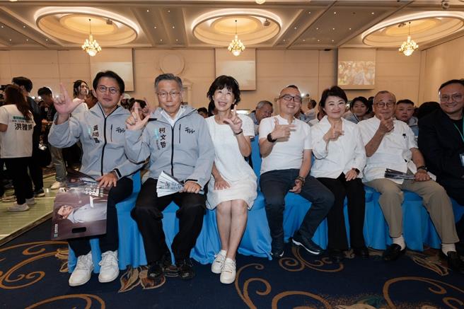 台灣新聞通訊社-柯文哲戴電子腳鐐重心不穩 陳佩琪爆「扭到又摔倒」:韌帶斷了