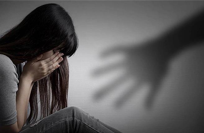 台灣新聞通訊社-外公藉口「檢查過敏」要孫女脫褲 否認伸狼爪 測謊未過遭判刑