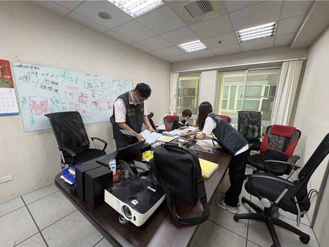 台灣新聞通訊社-調查局動員300人搜索64處 偵破17家知名陸企在台挖角案