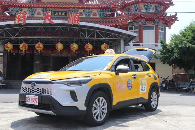 台灣新聞通訊社-台南溪北小黃公車開通新3線 偏鄉出門就醫超方便