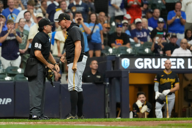 台灣新聞通訊社-MLB》主審認錯了還能吵!海盜「吵架王」凱利9天內遭驅逐3次