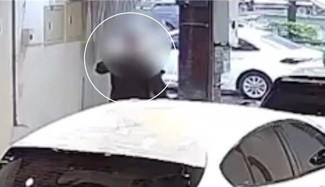 台灣新聞通訊社-酒店少爺酒後連續偷錢偷車 落網辯稱全不記得了