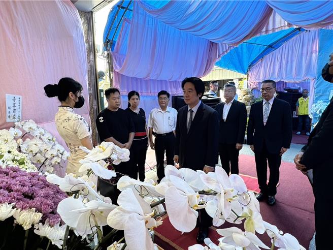 台灣新聞通訊社-楊典忠夫人喻梅芝病逝 賴清德中常會前親赴弔唁