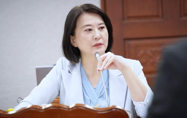 台灣新聞通訊社-王鴻薇批吳乃仁欠台糖鉅債「像連續劇」指府院黨仍急著護台糖有詭