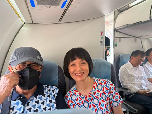 台灣新聞通訊社-賴坤成、劉櫂豪巧搭同班機 氣氛微妙 賴首鬆口：一定會同台挺陳瑩