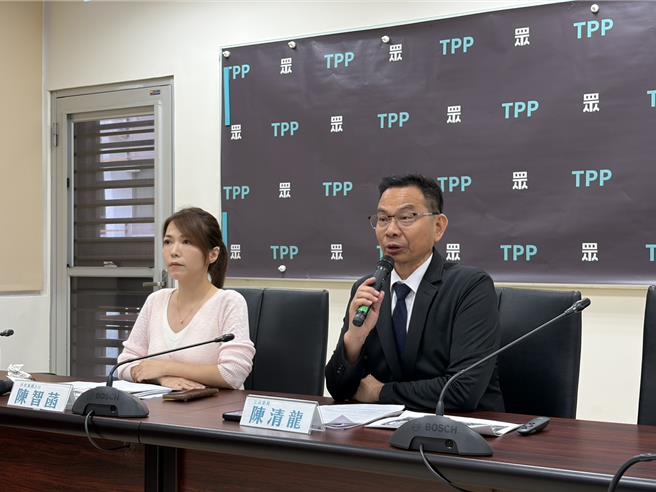 台灣新聞通訊社-吳乃仁無法自理卻搭豪車健身 民眾黨團嗆「有黨證不一樣」:比老百姓愜意太多