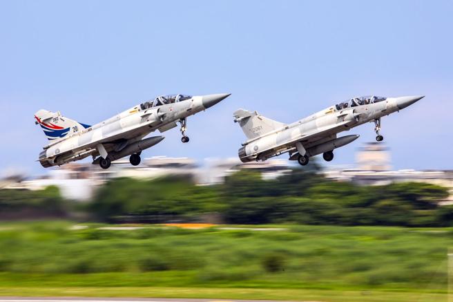 台灣新聞通訊社-【漢光42號演習實兵演練展開】三軍驗證戰力保存 提升防衛應變