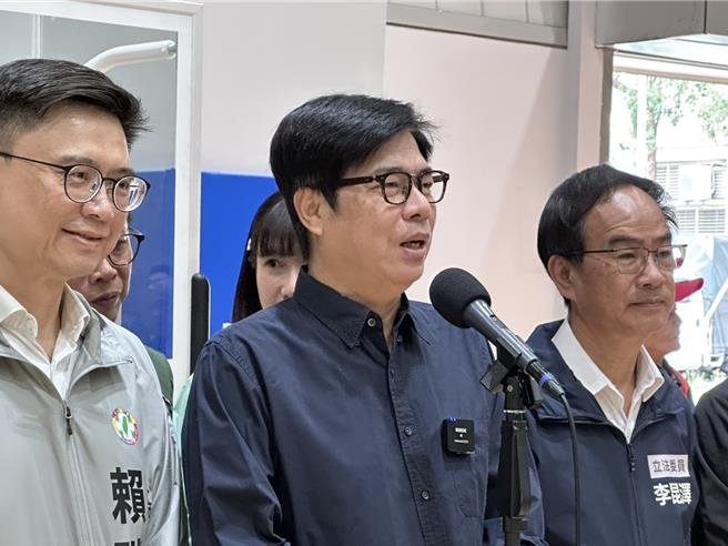 台灣新聞通訊社-黃偉哲公布深偽蔣萬安音檔 陳其邁:支持檢方盡速偵辦