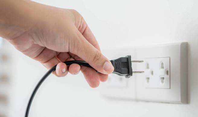 台灣新聞通訊社-電費暴增不是冷氣害的 5大隱藏吃電怪獸「待機也耗電」