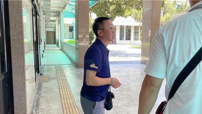 台灣新聞通訊社-知本建和農路案圖利案 農業處長許家豪提高為30萬交保