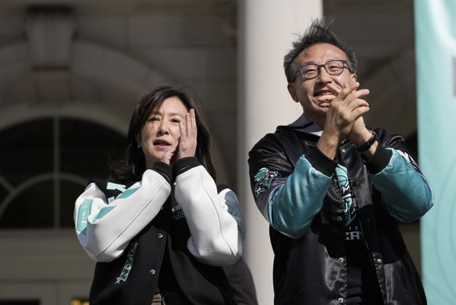 台灣新聞通訊社-NBA》籃網老闆蔡崇信宣布離婚 將培養3位子女進入球隊管理層