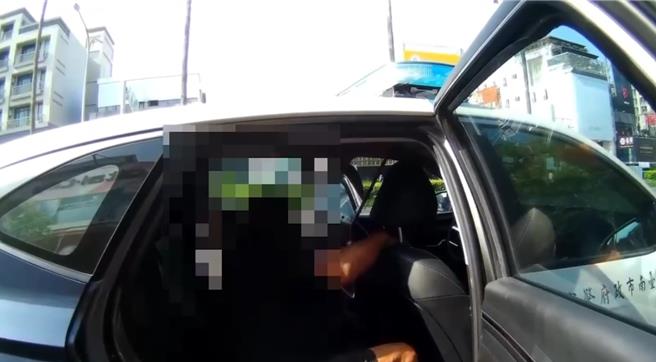 台灣新聞通訊社-色翁大賣場盯陌生母女自慰遭逮 竟怪報案人「找麻煩」